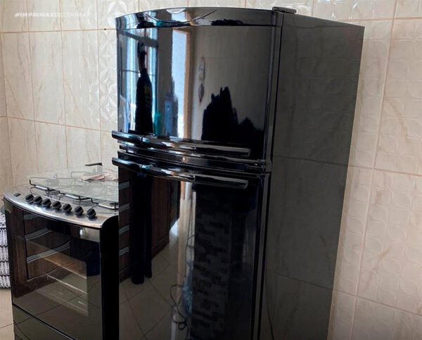 Adesivo Protect Gloss Black Piano com 1,40 mt de Largura - Image 4
